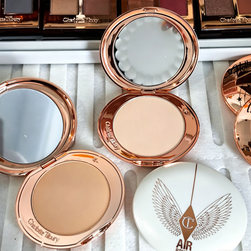 Luxury CT Brand Makeup Set Ski - огляд і ціна Luxury Skincare Cleanser